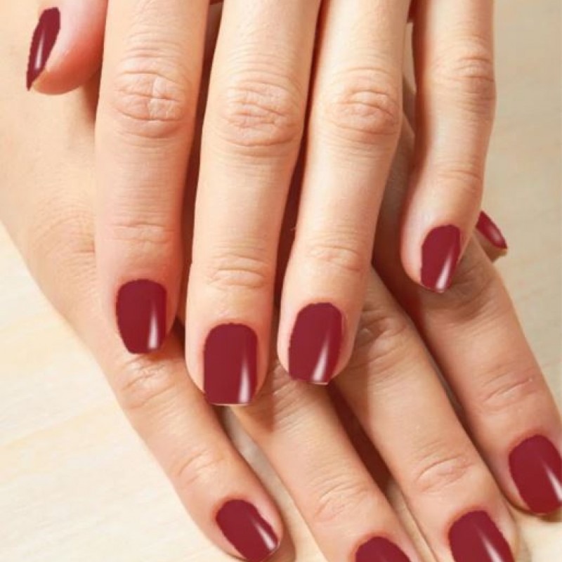 Nail Enamel Yüksek Pigmentli & Parlak Bitişli Oje 385 RED VELVET NEW